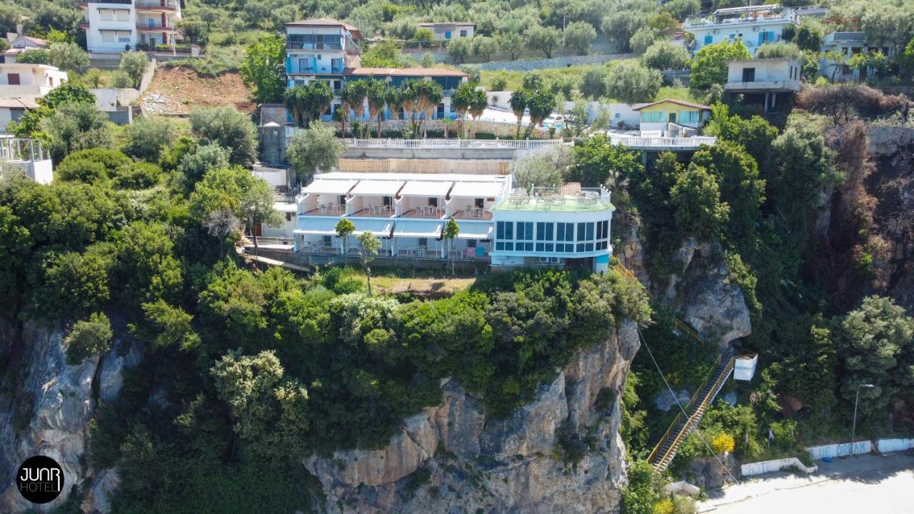 Skyhill Boutique Hotel Vlorë Esterno foto