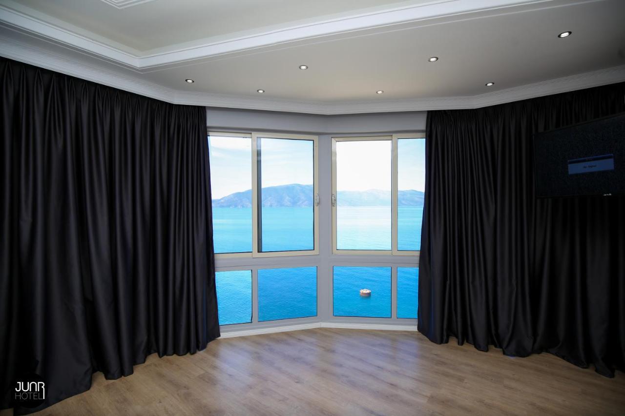 Skyhill Boutique Hotel Vlorë Esterno foto