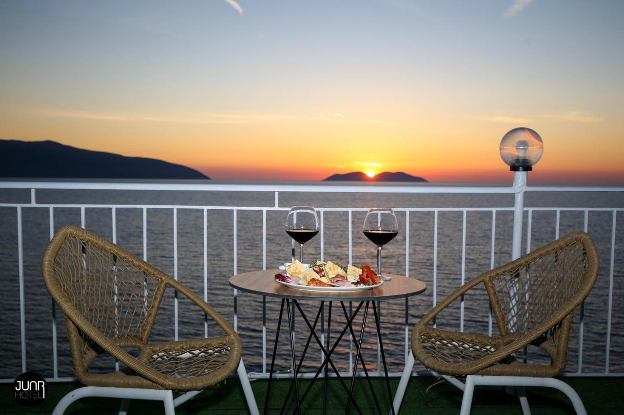 Skyhill Boutique Hotel Vlorë Esterno foto