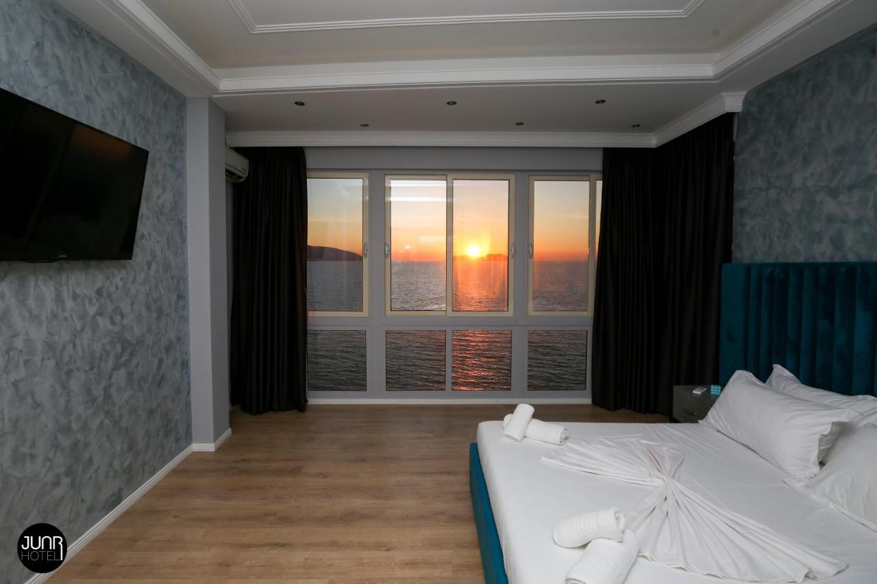 Skyhill Boutique Hotel Vlorë Esterno foto